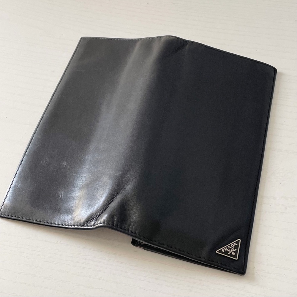 Prada black soft calfskin leather vertical breast pocket wallet - Picture 4 of 11